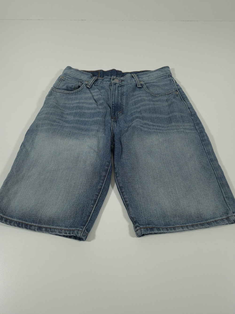 Levis 569 Denim Shorts Mens 30 Blue Light Wash 11" Inseam Bermuda Relaxed Fit